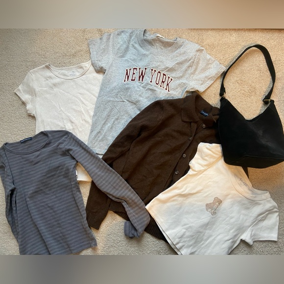 Brandy Melville bundle - Picture 1 of 5
